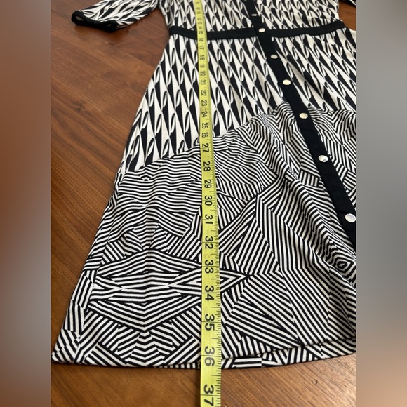 Diane Von Furstenberg Silk Fiona Dress - Picture 14 of 14